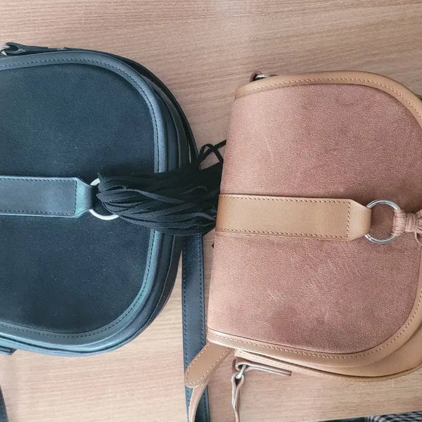 [BUNJANG] Suede Saddle Bag with Tassel Detail / 새들백 블랙/브라운 스웨이드 태슬 장식 핸드백