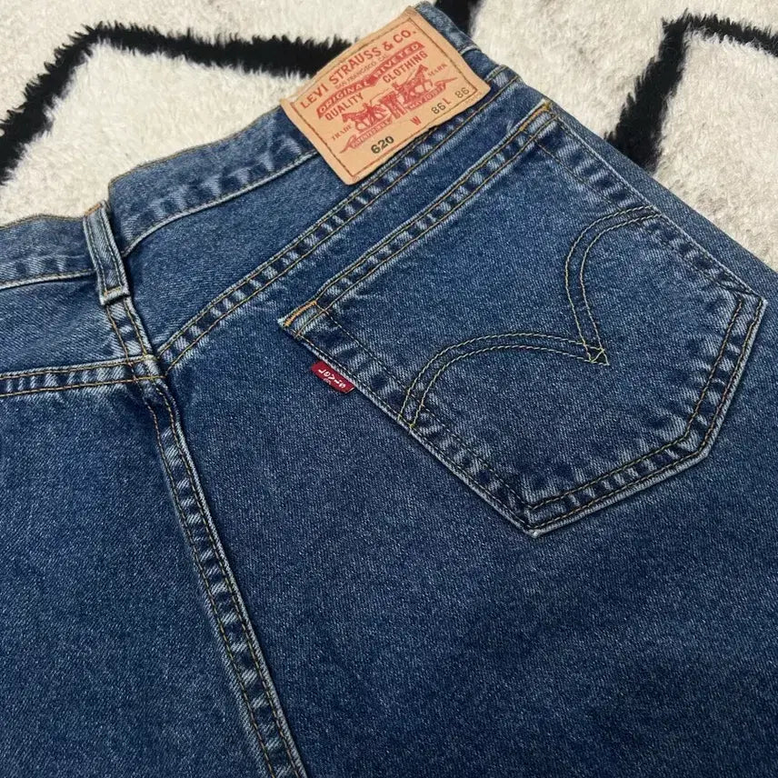 [BUNJANG] Levi's 620 High-Waisted Straight Fit Denim Pants / [34]리바이스620 하이웨스트 스트레이트핏 데님팬츠