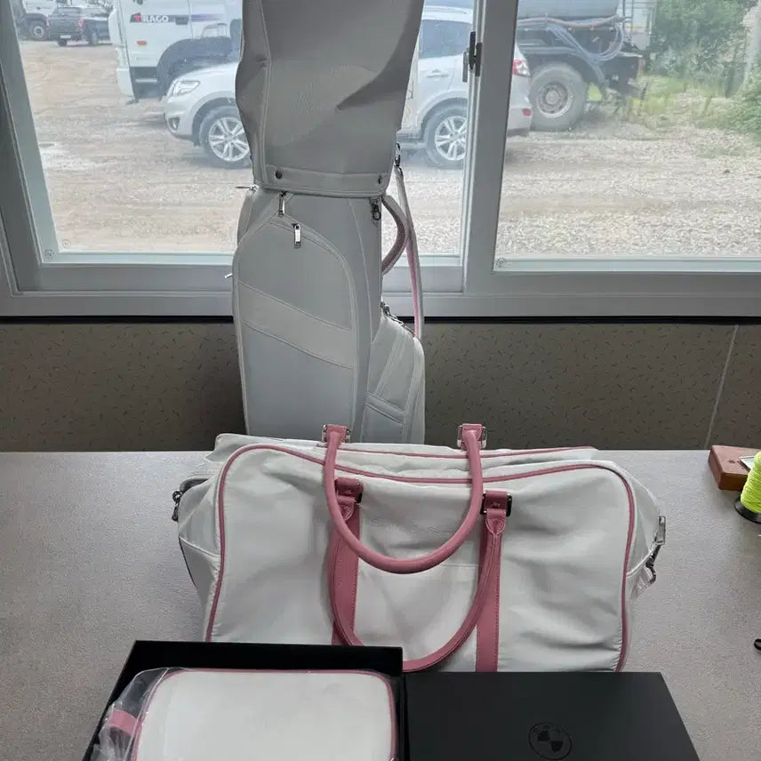 [BUNJANG] BMW Pink Golf Bag Full Set / BMW 골프백 핑크 풀세트 새상품