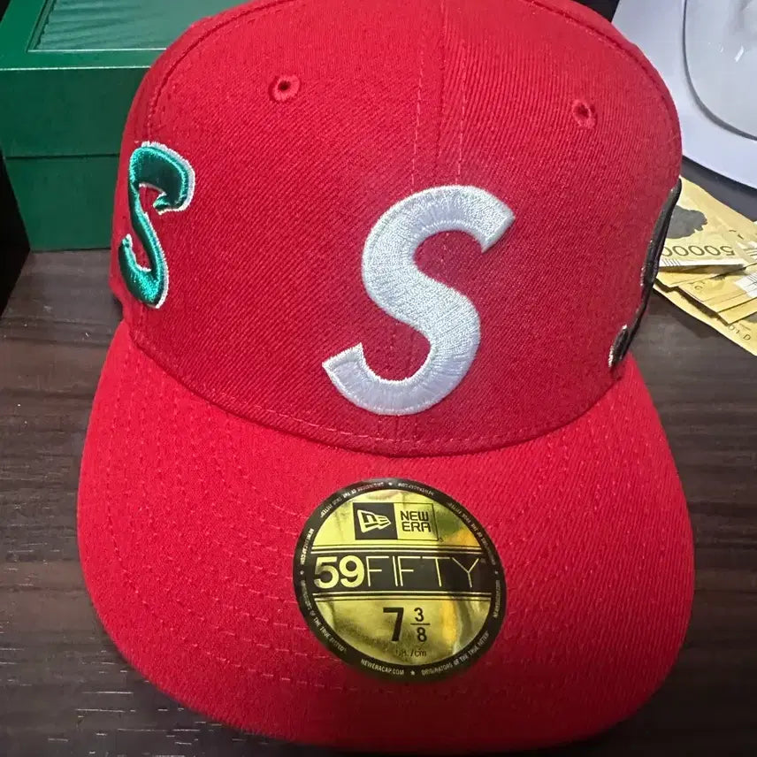 [BUNJANG] Supreme New Era S Logo Snapback Multi Red / 슈프림 뉴에라 스냅백 s로고 멀티 레드 58.7 뉴에라 슈프림