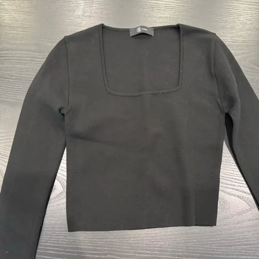 [BUNJANG] Blossom Square Neck Knit Top / 블로썸 스퀘어니트 흰 검  새상품