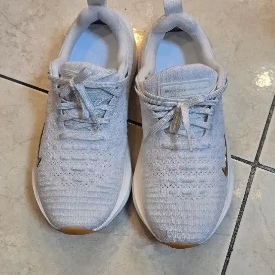 [BUNJANG] Nike React Infinity Run 4 Women's Running Shoes (US 6.5) / 나이키 리엑트 인피니티런4. 여성 235 미리 정품