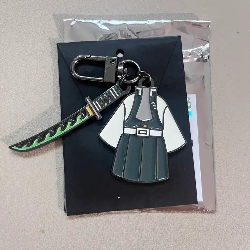 [BUNJANG] Demon Slayer Sanemi Costume Nichirin Sword Keychain / 귀멸의 칼날 팝업 사네미 코스튬 일륜도 키링