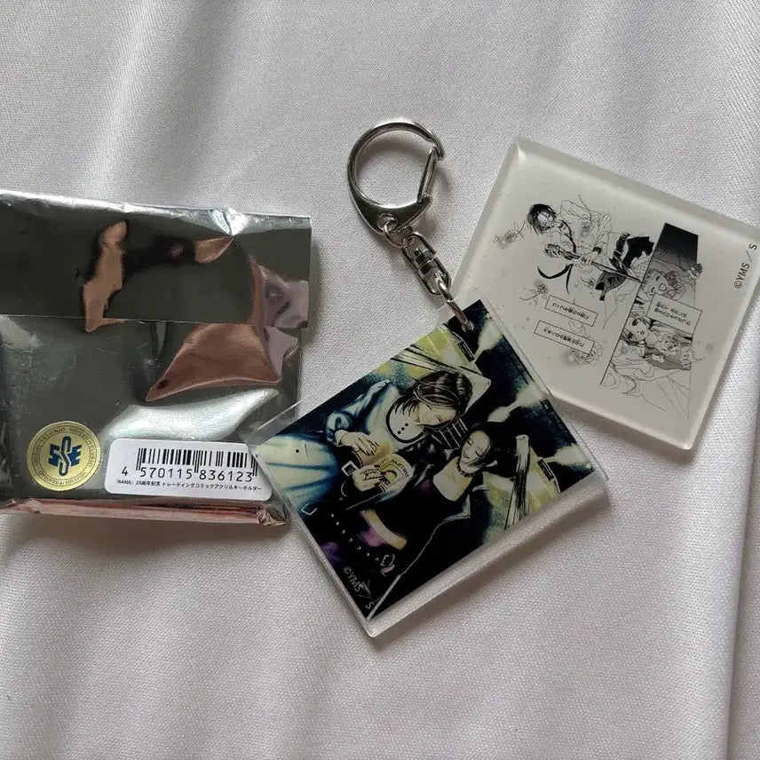 [BUNJANG] Yazawa Ai NANA 25th Anniversary Acrylic Keychain Official Merchandise / 야자와아이 NANA 나나 25주년 아크릴 키링 공식 굿즈 고전문구