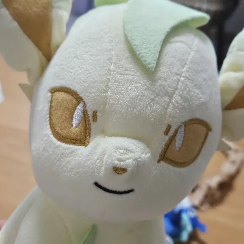 [BUNJANG] Pokemon Leafeon Plush Doll / 포켓몬스터 리피아 인형 아이러브이브이