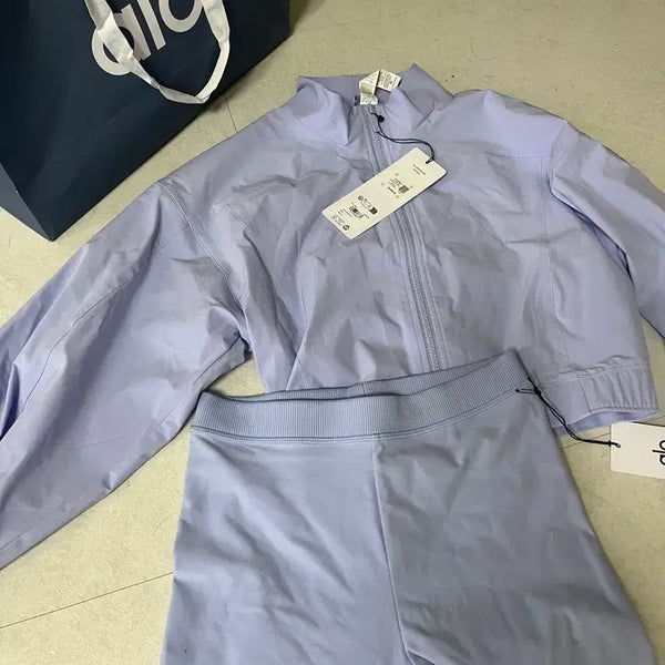 [BUNJANG] ALO Women's Training Set / 알로 여자운동복