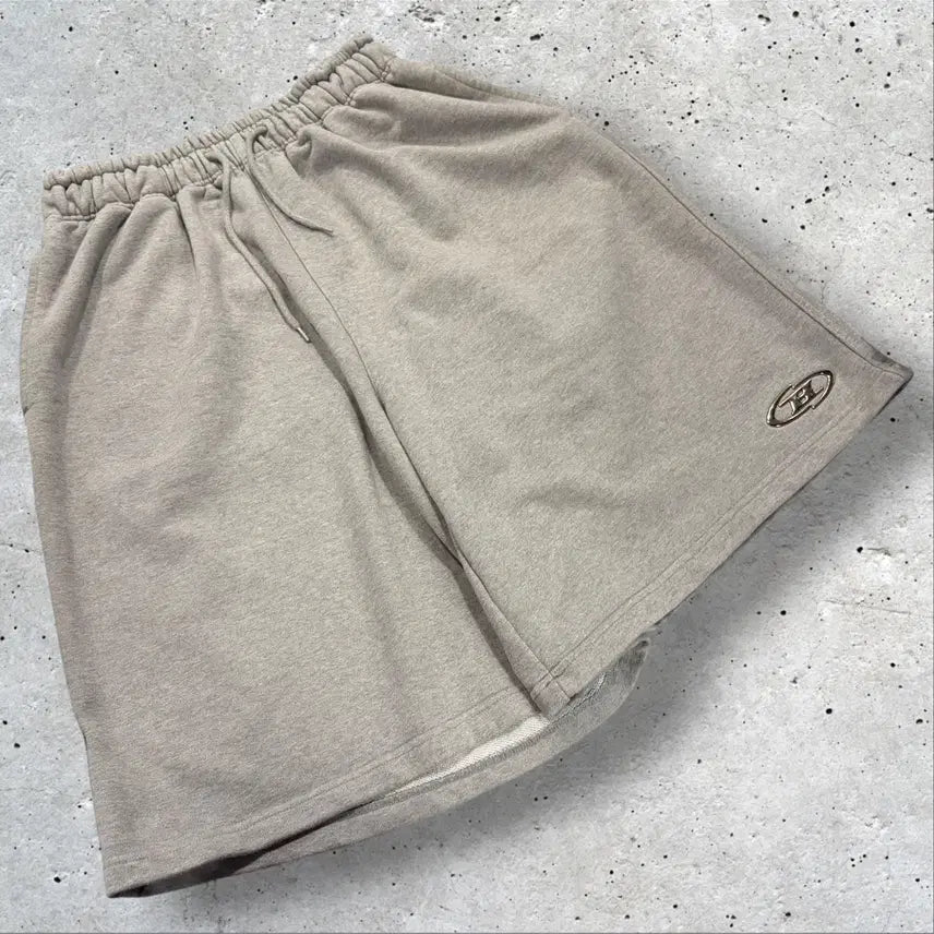 [BUNJANG] BORNTOWIN Logo Sweat Shorts E481 / [2] BORNTOWIN 본투윈 로고 스웨트 반바지  E481