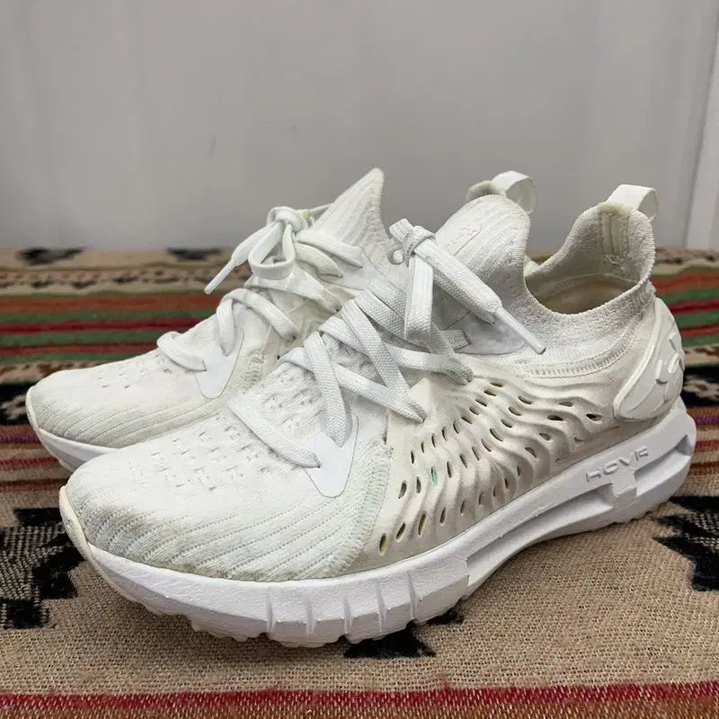 [BUNJANG] Under Armour HOVR Phantom RN Running Shoes Sneakers / 언더아머 HOVR 팬텀 RN 러닝화 스니커즈 운동화 230 X02049