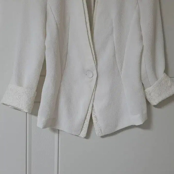 [BUNJANG] White Lace Trimmed Summer Jacket - Size 55 / 화이트 레이스 장식 여름 자켓55