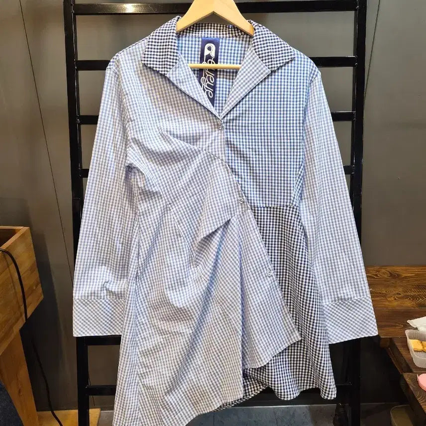 [BUNJANG] EYEYE Blue Gingham Check Asymmetric Shirt / 프리사이즈 아이아이 블루 깅엄체크 어시메트릭 셔츠 3.9