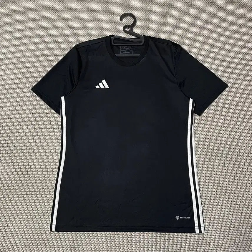 [BUNJANG] Adidas Functional Short Sleeve T-Shirt L (Size 100) / L 아디다스 기능성 반팔티 B.8257