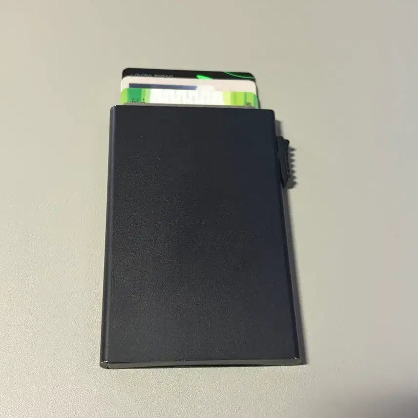 [BUNJANG] One-Touch Card Holder Metal Finish / 원터치 카드지갑 메탈소재 느낌
