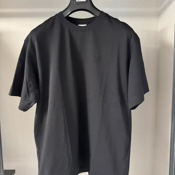 [BUNJANG] Onrunning Small Logo T-Shirt Black (L) / (L) 온러닝 스몰 로고 티셔츠 블랙