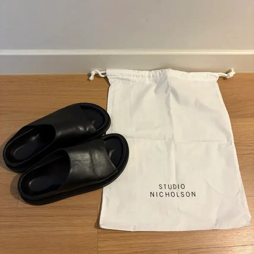 [BUNJANG] Studio Nicholson Spring Slides Black 220 / 스튜디오니콜슨 스프링 슬리퍼 220사이즈 블랙