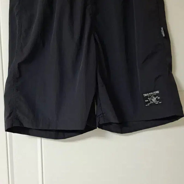 [BUNJANG] True Religion Black Shorts 32 / 트루릴리젼 블랙 반바지32