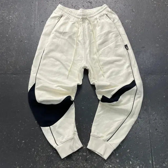[BUNJANG] Nike Big Swoosh Jogger Pants / 100 나이키 빅스우시 조거팬츠