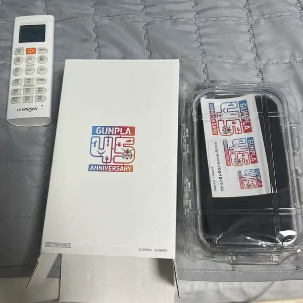 [BUNJANG] Gundam 45th Anniversary Acrylic Case / 건담 45주년 아크릴케이스
