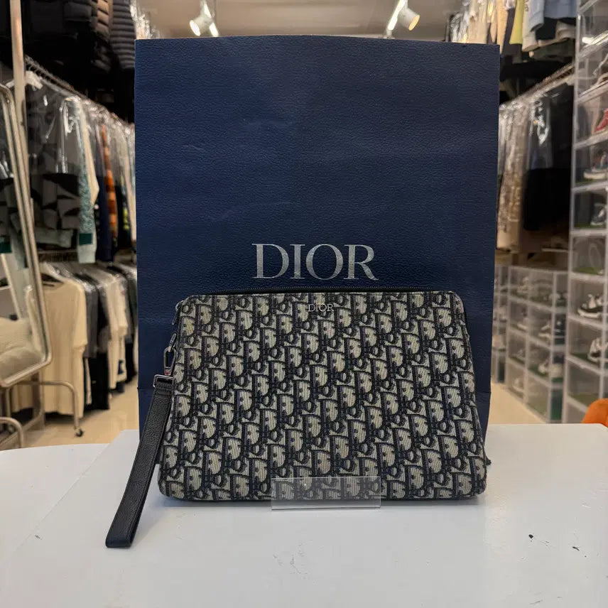 [BUNJANG] Dior Oblique Jacquard iPad Clutch / [리오브전포점] 디올 오블리크 자카드 아이패드 클러치