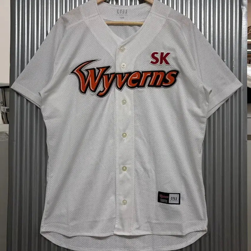 [BUNJANG] SK Wyverns Replica Home Baseball Jersey CNJ / [105] SK 와이번스 레플리카 홈 유니폼 CNJ 야구 저지 4.5
