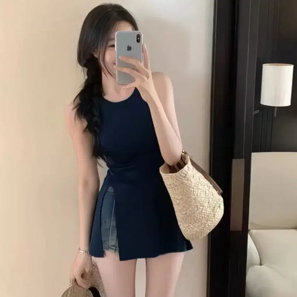 [BUNJANG] Navy Sleeveless Knit Top with Side Slits / 네이비 슬리브리스 나시 트임