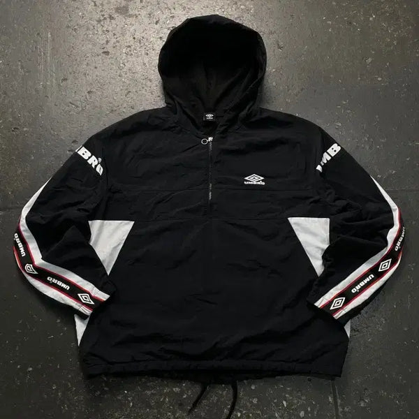 [BUNJANG] Umbro Big Logo Anorak / 105 엄브로 빅로고 아노락