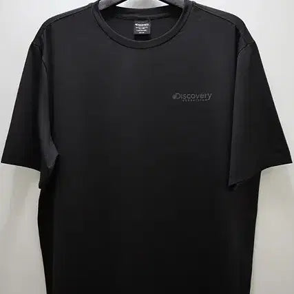 [BUNJANG] Discovery Expedition 2022 Black Functional T-Shirt (Size 105) / 디스커버리 반팔 티 22년식