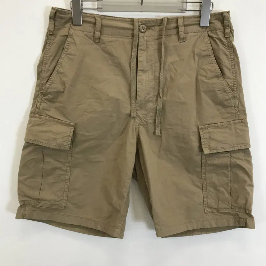[BUNJANG] Uniqlo Cargo Shorts Beige / 유니클로 카고쇼트팬츠 [S,28-30]
