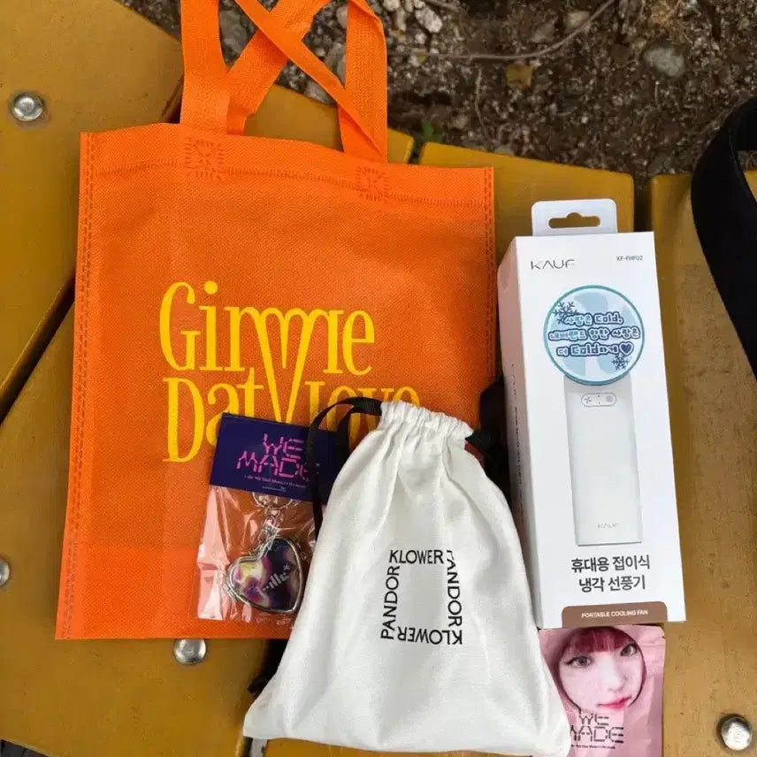 [BUNJANG] G)I-DLE Gimme Dat Love Official Goods Bundle Set / 아이들 공방 역조공 깁미댓럽 gimme dat love idle