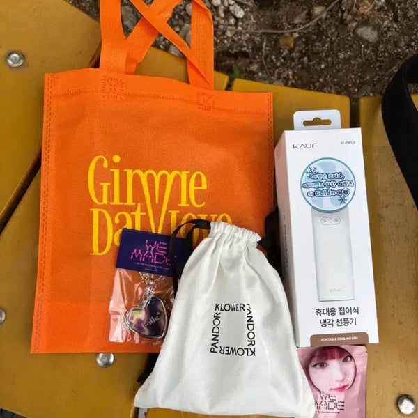 [BUNJANG] G)I-DLE Gimme Dat Love Official Goods Bundle Set / 아이들 공방 역조공 깁미댓럽 gimme dat love idle