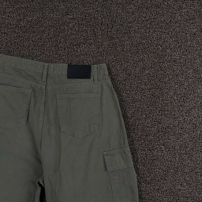 [BUNJANG] Autumn Product Cargo Olive Pants / 어텀 프로덕트 카고 올리브 팬츠