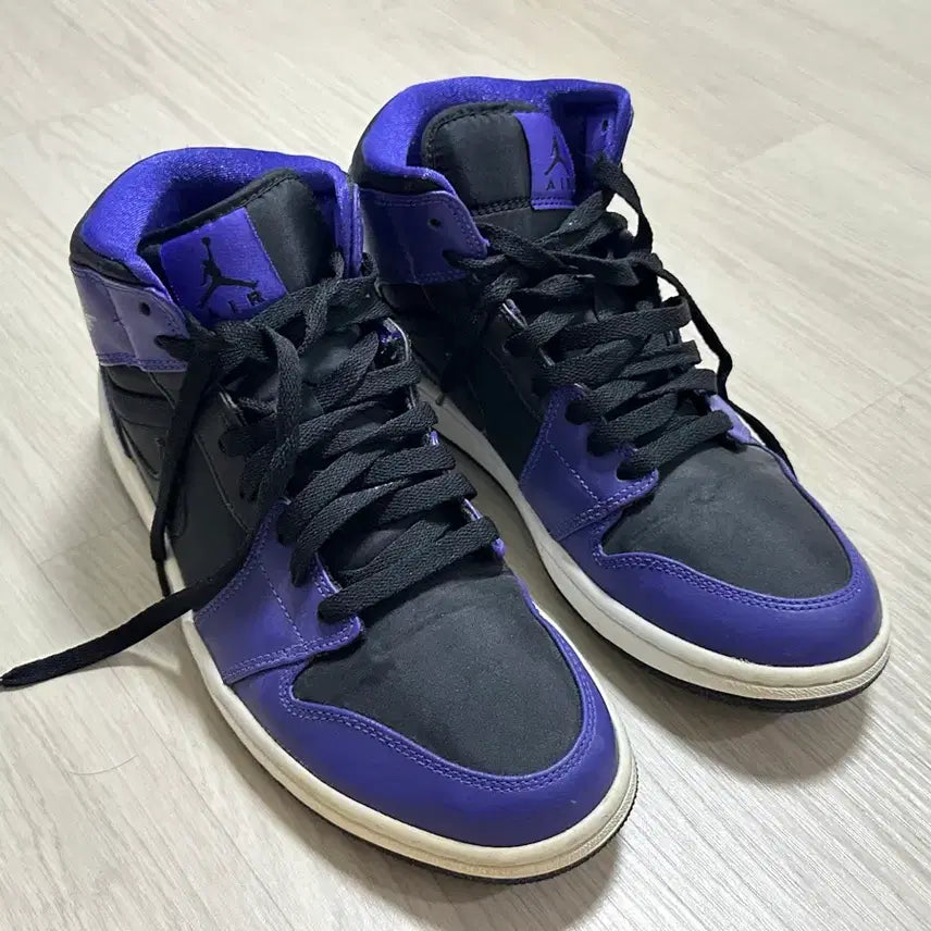 [BUNJANG] Air Jordan 1 Mid SE 'Dutch Green' Sneakers / 조던1미드