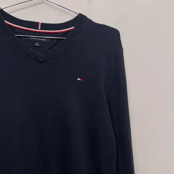 [BUNJANG] Tommy Hilfiger Slim V-Neck Knit Sweater / 타미힐피거 슬림 레이어드 브이넥 니트