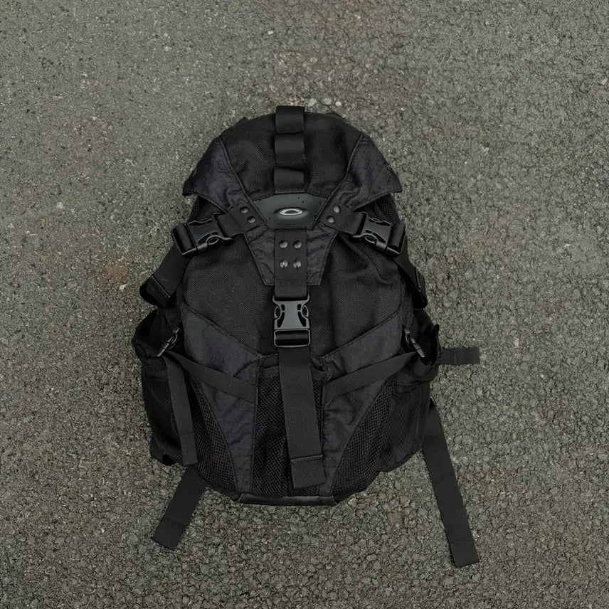 [BUNJANG] Oakley Icon Backpack Black / 오클리 아이콘 백팩 블랙