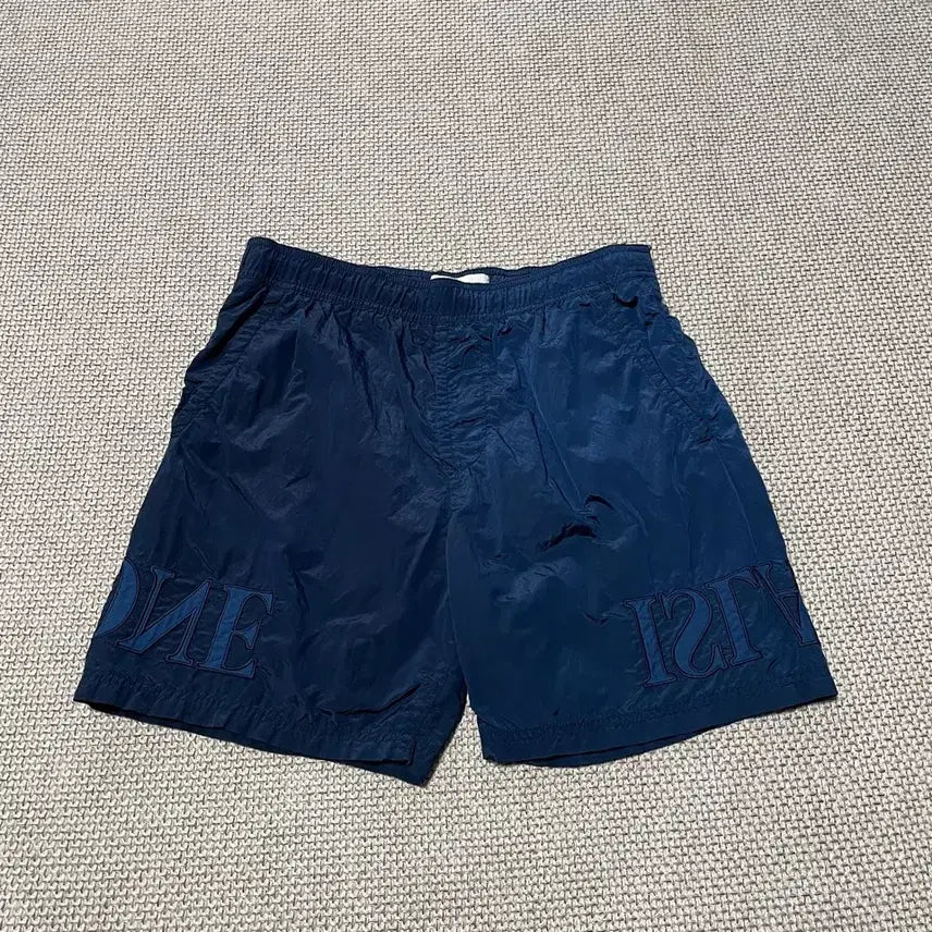 [BUNJANG] Stone Island Genuine Nylon Shorts / S 스톤아일랜드 정품 나일론 반바지 하의 B.8614