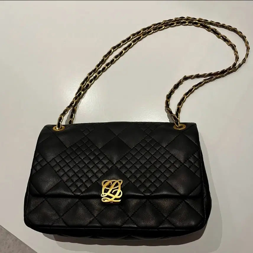 [BUNJANG] Louis Quatorze Quilted Chain Shoulder Bag / 루이까또즈 퀄팅 체인 숄더백
