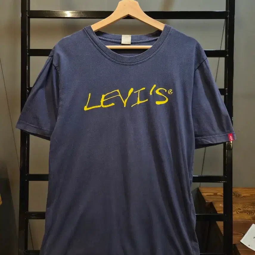 [BUNJANG] Levi's Lettering Logo T-Shirt Navy / [실측 L] 리바이스 레터링 로고 반팔 티셔츠 빈티지 1.9