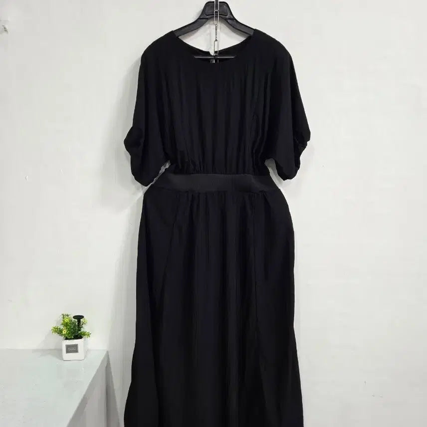 [BUNJANG] Black Short Sleeve Midi Dress with Waistband / 예쁜블랙 반팔 허리밴딩 원피스 통통55
