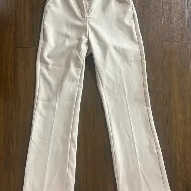 [BUNJANG] Gogosing Bootcut Slacks Beige XS / 고고싱 부츠컷 슬랙스 베이지 컬러 155cm xs