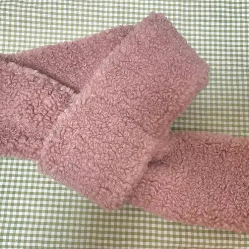 [BUNJANG] Fuzzy Pink Scarf / 핑크 뽀글이 목도리 [새상품]