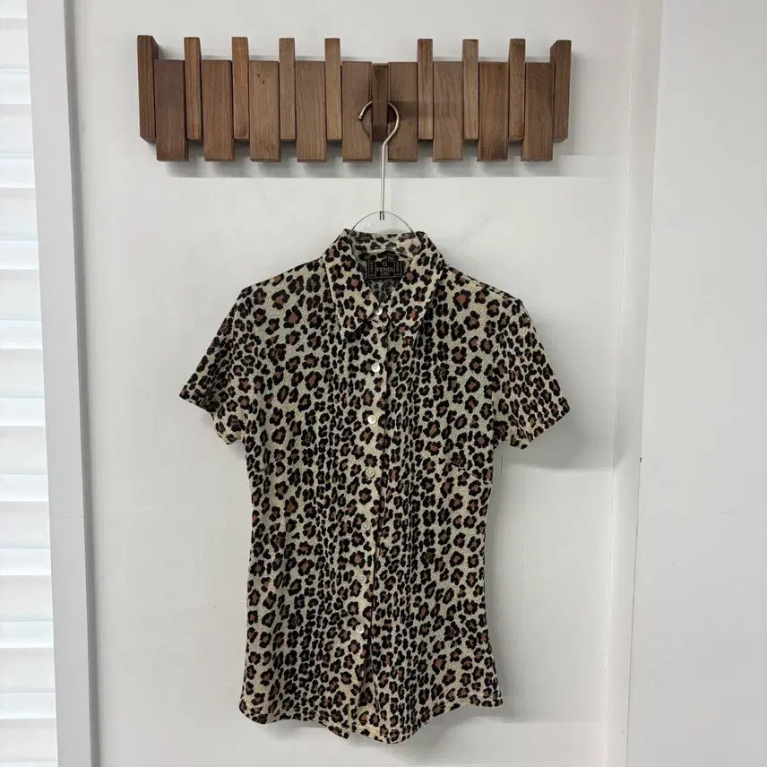 [BUNJANG] Fendi Leopard Print Short Sleeve Blouse / 펜디 레오파드 반팔 블라우스