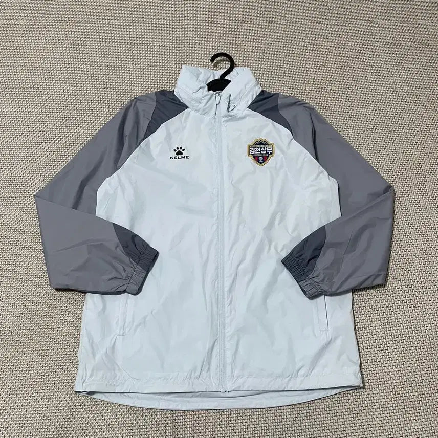 [BUNJANG] K-League Kimcheon Sangmu Windbreaker Jacket / L 켈미 김천상무 바람막이 B.6898