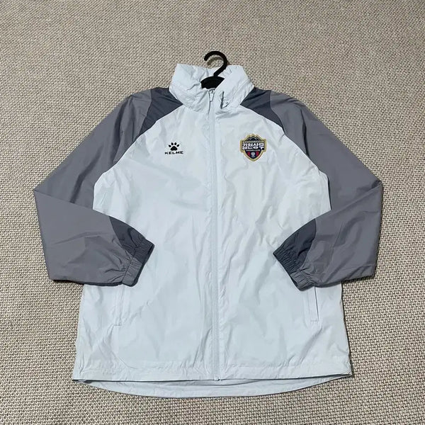 [BUNJANG] K-League Kimcheon Sangmu Windbreaker Jacket / L 켈미 김천상무 바람막이 B.6898