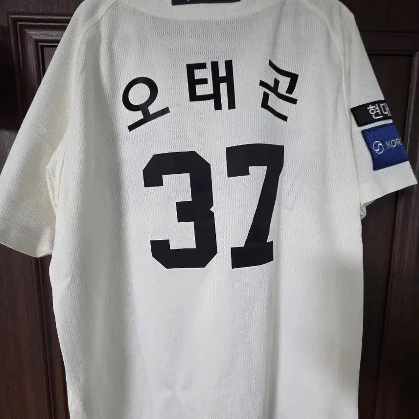 [BUNJANG] SSG Landers Oh Tae-gon Premium Uniform #37 / 오태곤 37번 ssg랜더스 프리미엄 유니폼