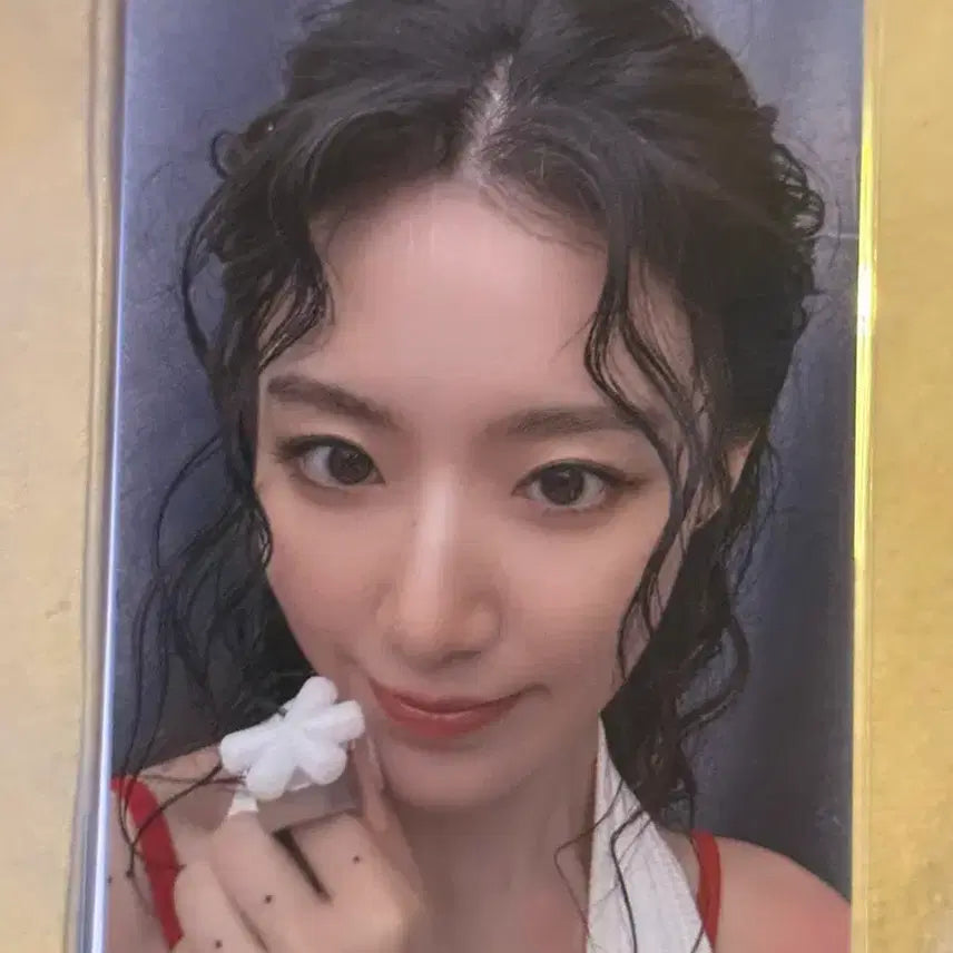 [BUNJANG] G(IDLE) Minnie Minnie's Toy Surprise 'Gizmo' Official Photocard / 아이들 깁미댓럽 공방포카 슈화