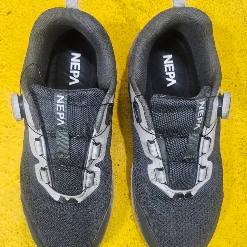 [BUNJANG] Nepa Dial Safety Shoes (275 Size) / 네파 다이얼 안전화