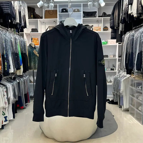 [BUNJANG] Stone Island Light Soft Shell Hooded Jacket (Size L) / [리오브전포점] 스톤 아일랜드 라이트 소프트 쉘 후드 자켓 L