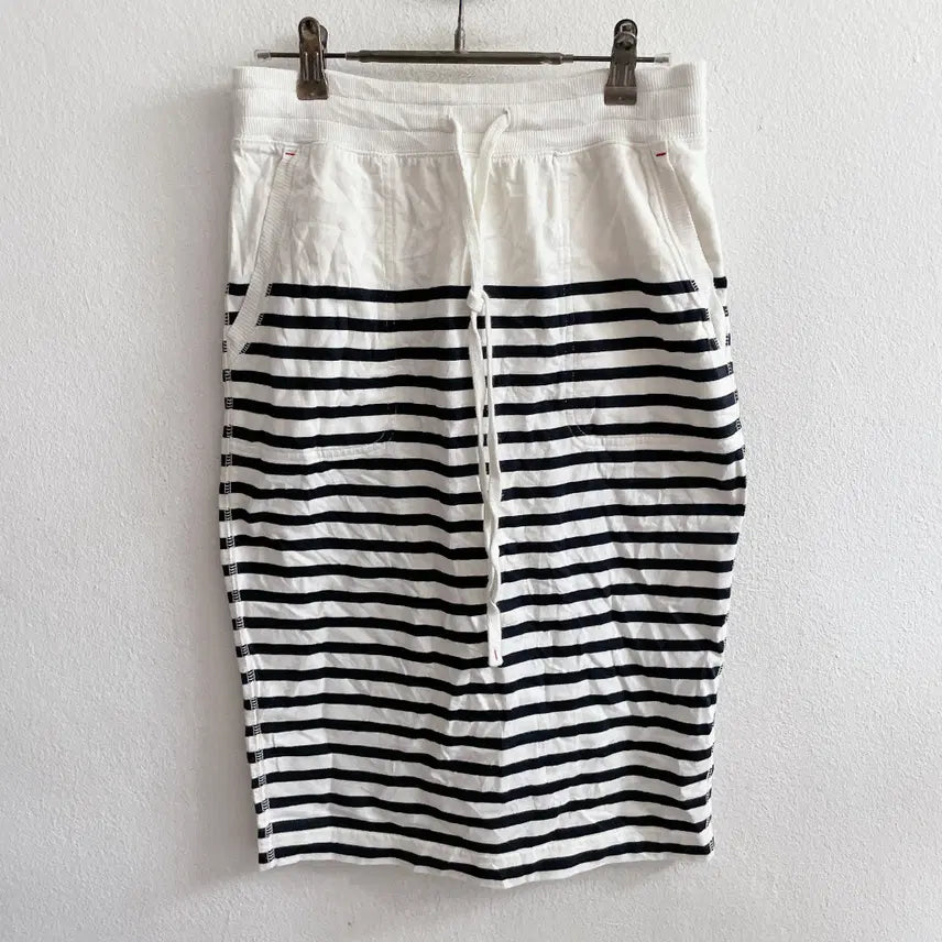 [BUNJANG] Uniqlo Ines de la Fressange Collaboration Skirt / M) 유니클로 콜라보 이네스드라프레상쥬 치마