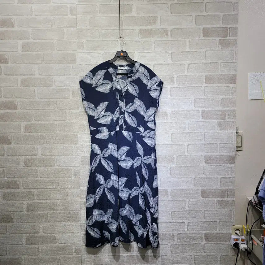 [BUNJANG] Sleeveless Maxi Dress - Free Size / ㅈ229 민소매 원피스 F