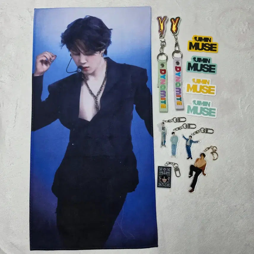 [BUNJANG] BTS Jimin Dynamite & MUSE Face Photocard Holder, Slogan, and Sticker Set / BTS 지민 슬로건 + 키링 (다이너마이트 페이스 활동) + 뮤즈 스티커