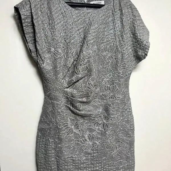[BUNJANG] MOJO.S.FENE Silver Lace Embroidery Shirring Dress with Draping / 모조에스핀 실버 레이스 자수 장식 셔링 원피스 드레이핑정장행사하객룩시상식